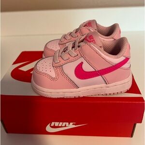 Nike Dunk Low Size 4C